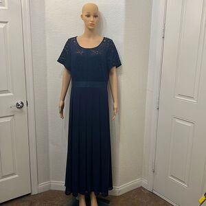 Miusol Dress Sz 2 X Large Navy Blue Scoop Neck Short Sleeve Floral Lace Pleated